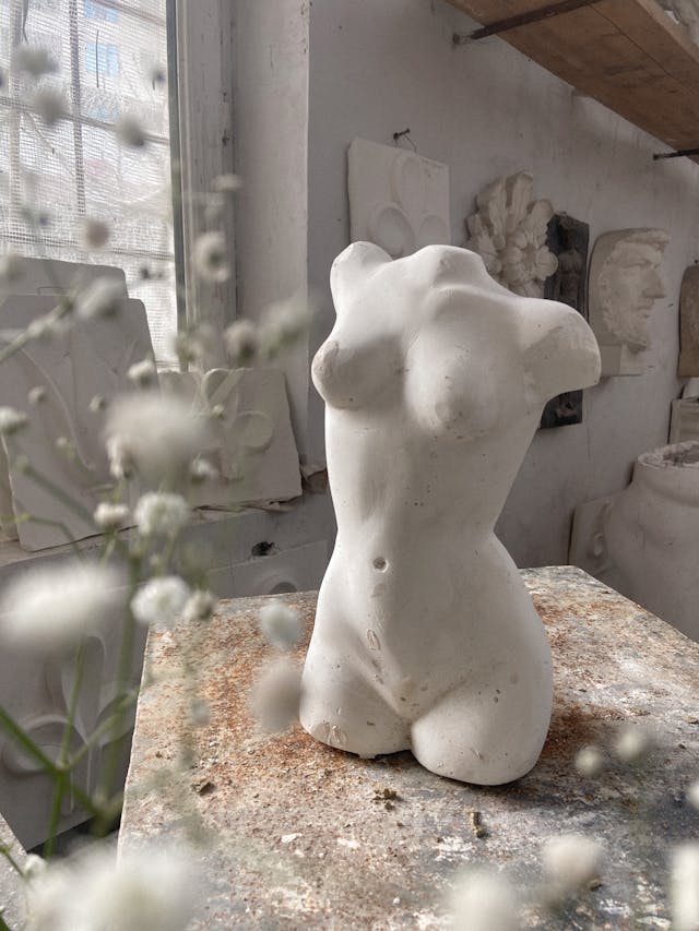 Sculpture d'un buste féminin